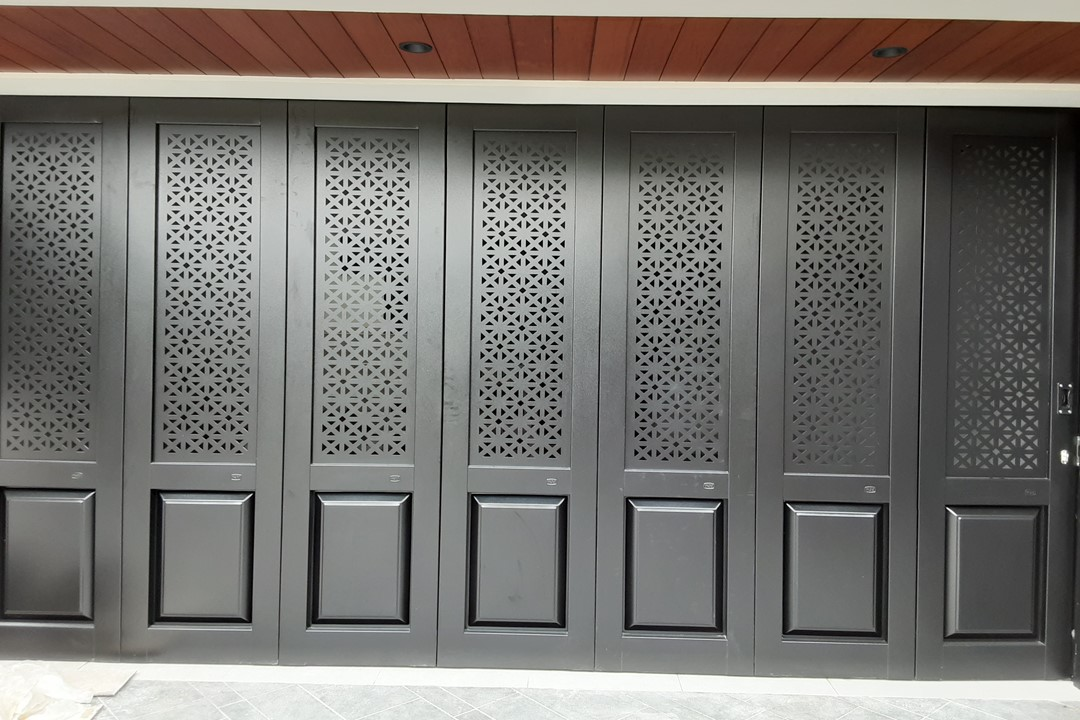1624693874-pintu-garasi-wina-ss-laser-cutting1.png