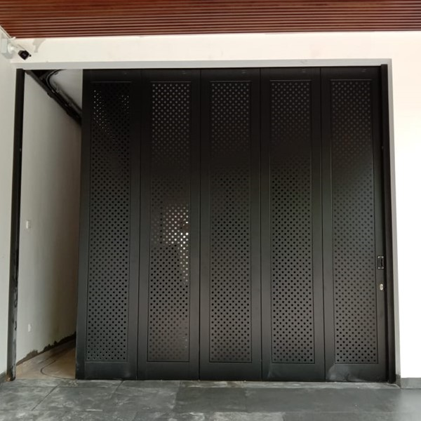 Pintu Besi Plat Perforated