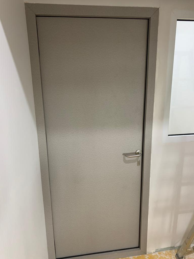 Pintu Besi Peredam Suara