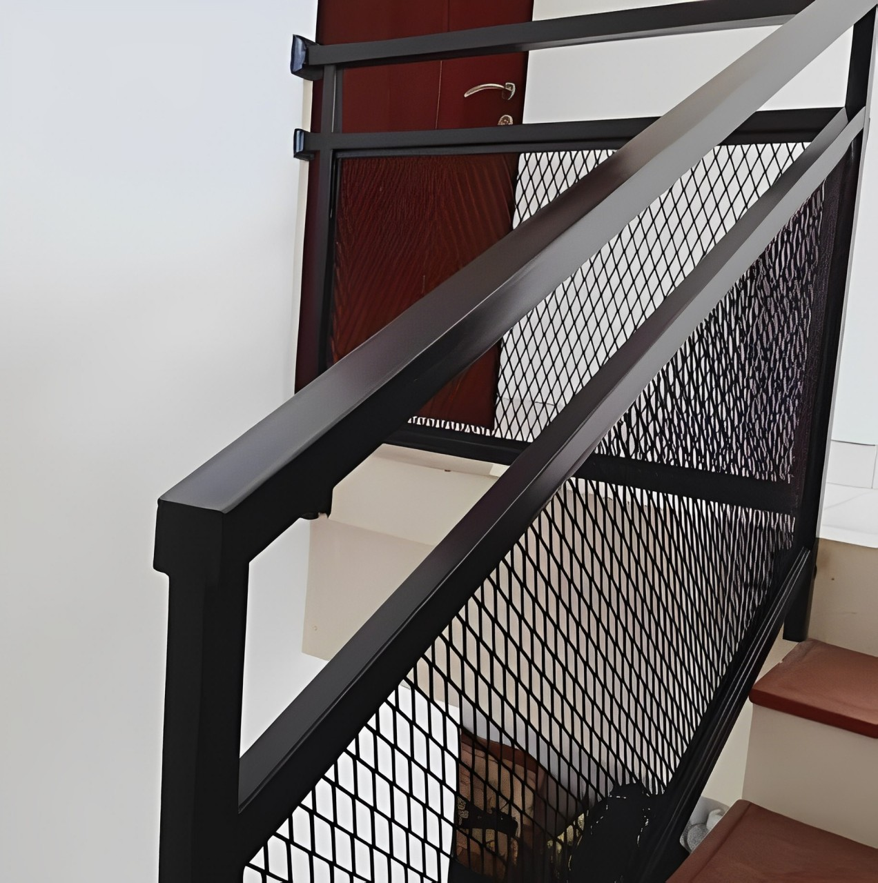 Desain dan Konstruksi Railing Tangga